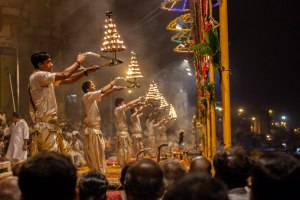 car hire in varanasi